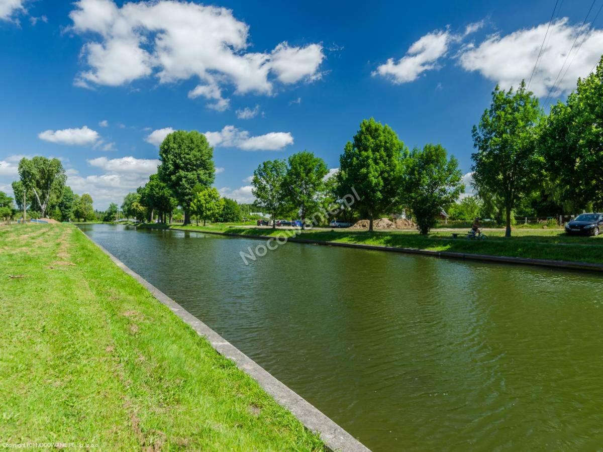Domek Nad Kanalem Luczanskim Гижицко Екстериор снимка
